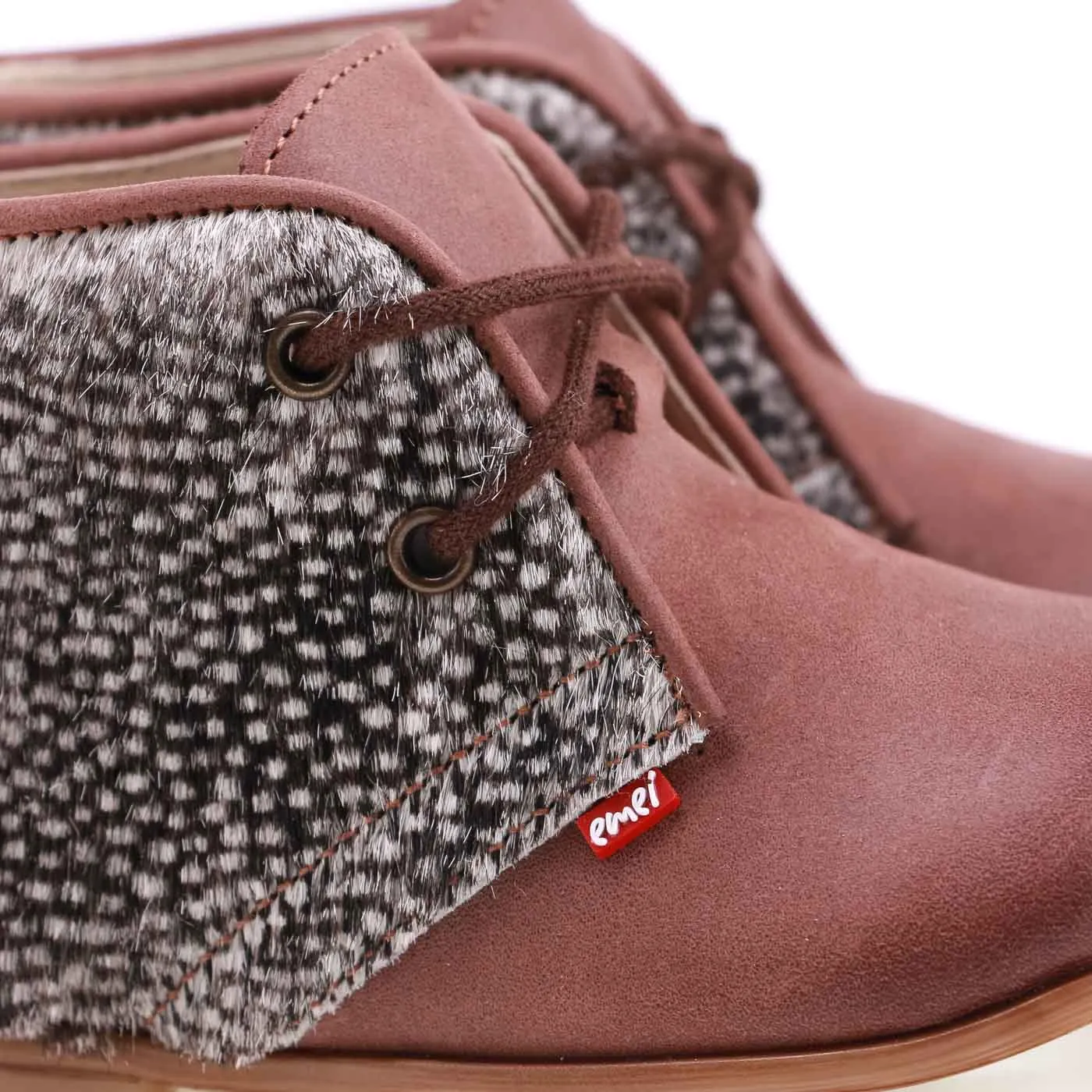 (2393A-5) Emel first shoes