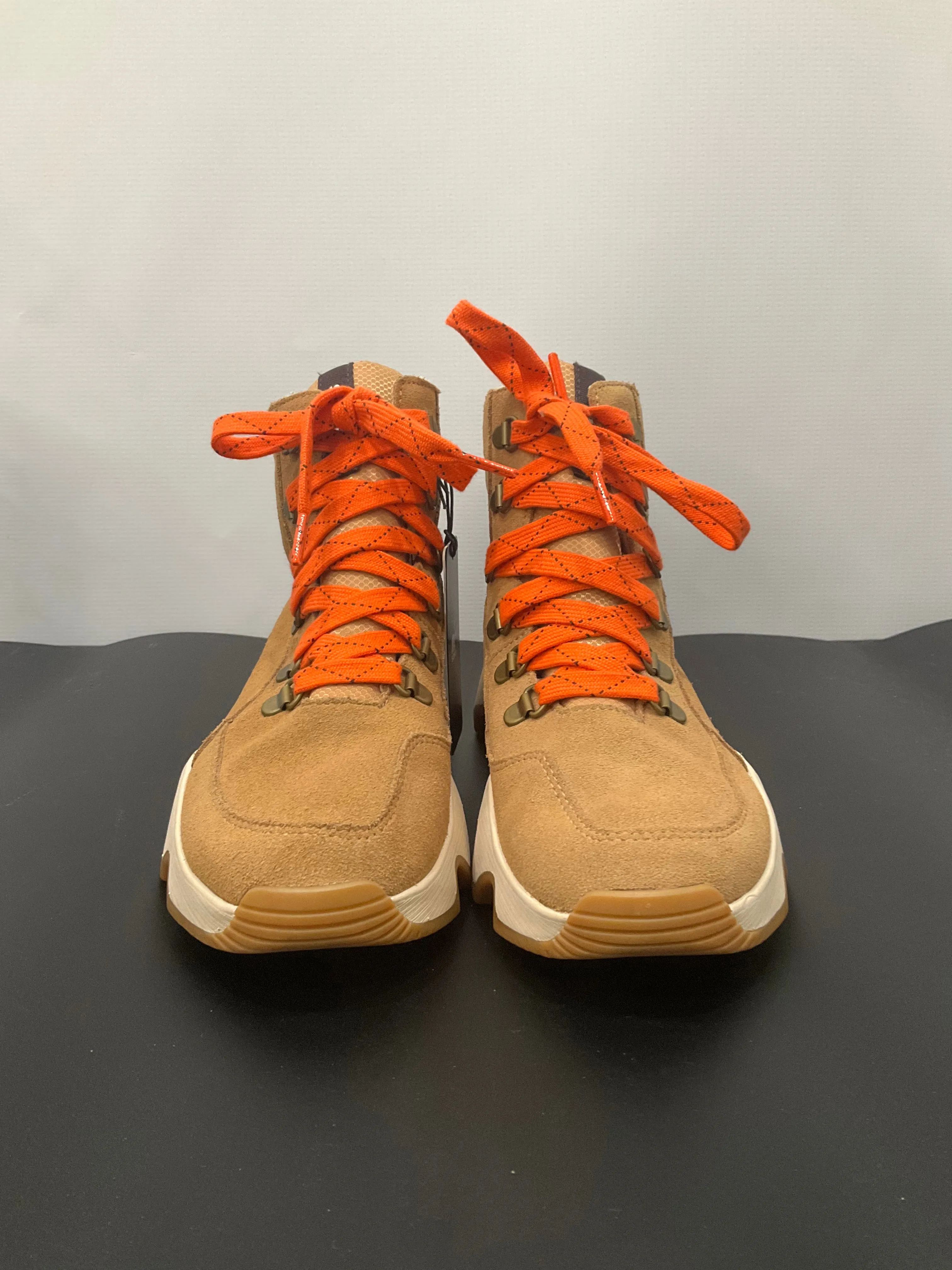 Boots Snow By Sorel In Tan, Size: 6