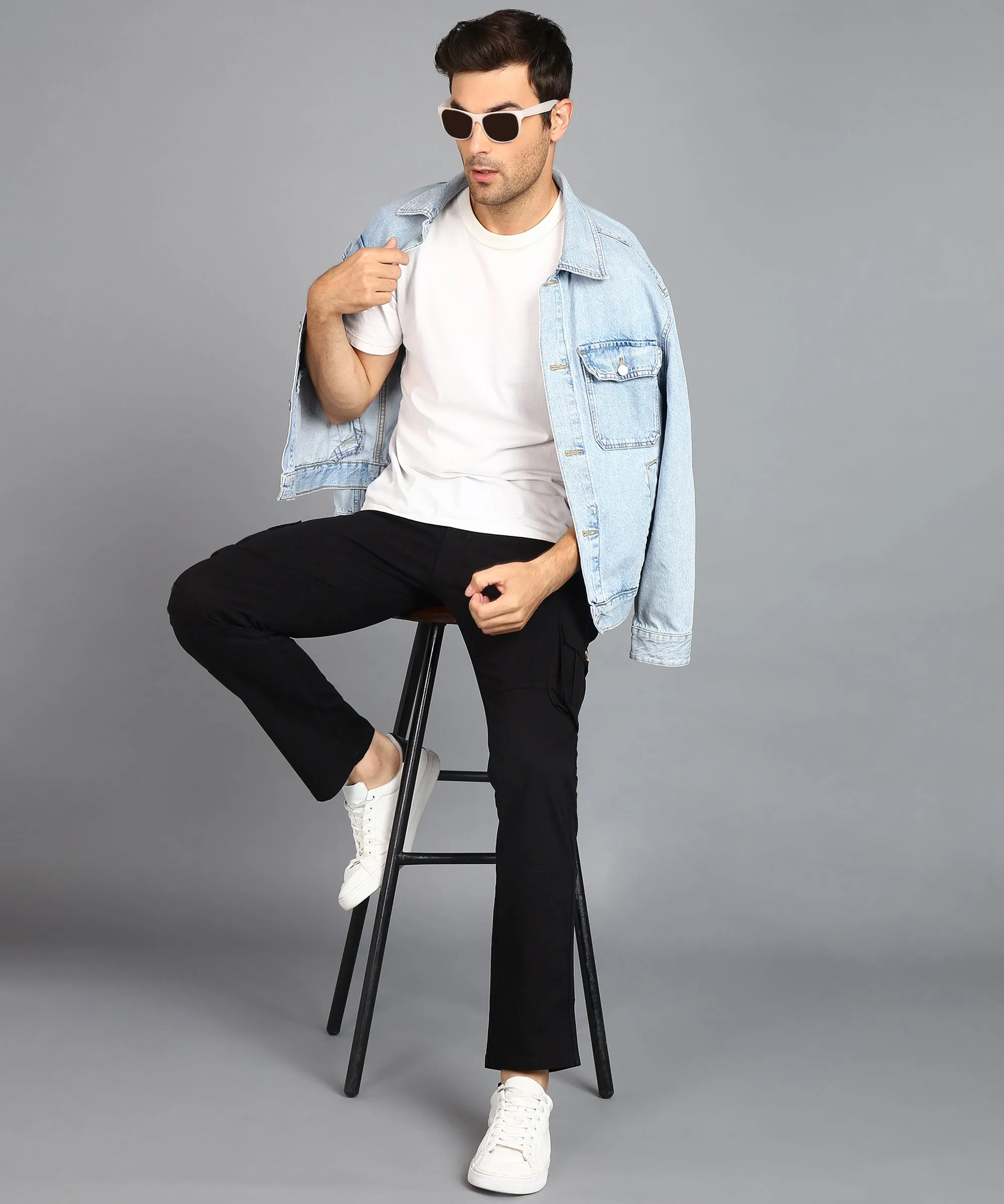 Men's Black Regular Fit Solid Cargo Chino Pant with 6 Pockets