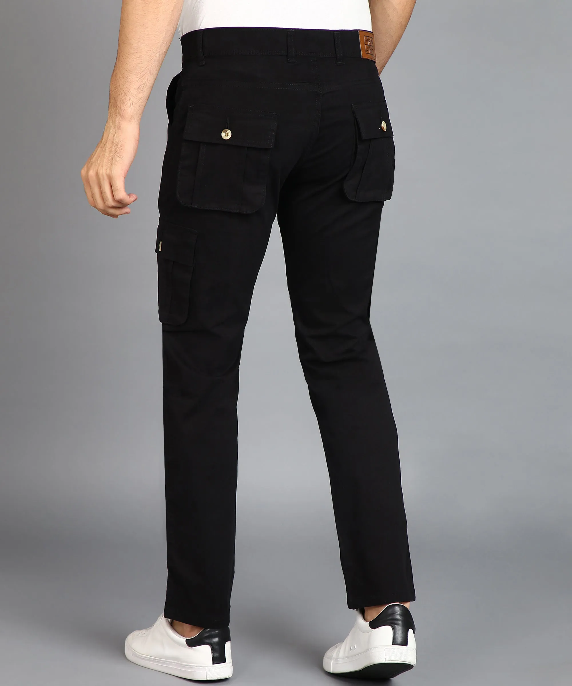 Men's Black Regular Fit Solid Cargo Chino Pant with 6 Pockets