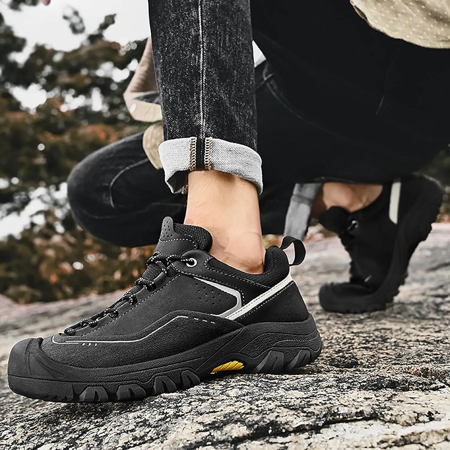 Men's Genuine Leather Waterproof Hiking Shoes Outdoor Lightweight Breathable Trekking Trails Shoes Casual Non-Slip Sneakers