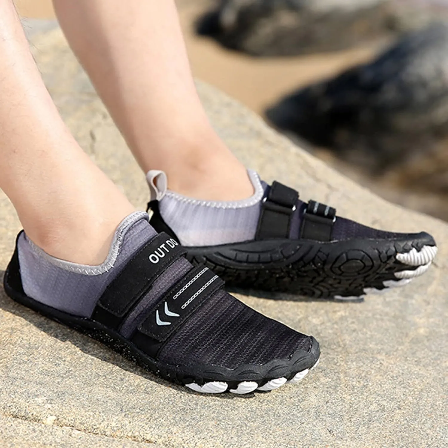 Mens Outdoor Wading Shoes Hiking Footwear Barefoot Quick-Dry Water Sports Shoes for Diving Boating Surfing